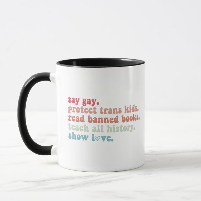 Caneca Dizer Gay Proteger Crianças Trans Leia Livros Bani (Esquerda)
