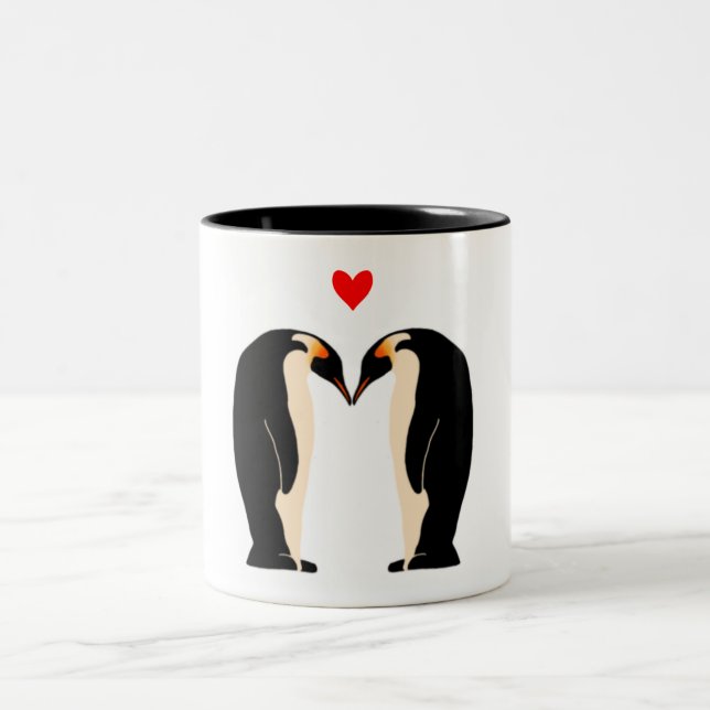 Caneca do amor do pinguim (Centro)