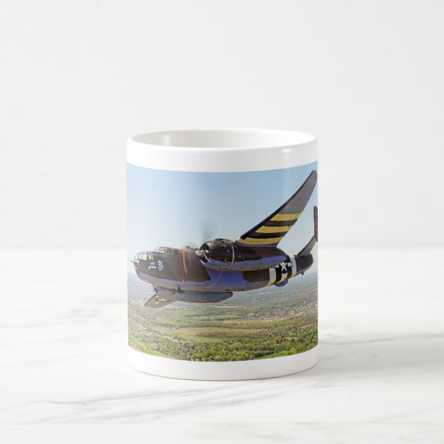 Caneca do bombardeiro de B-25 Mitchell (Centro)