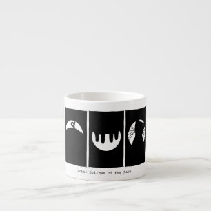 Caneca do café: Eclipse total da exploração