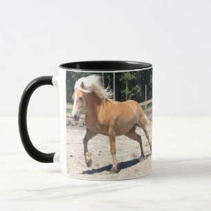 Caneca do cavalo de Haflinger