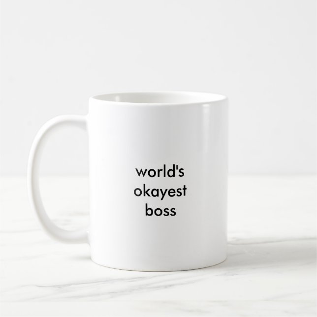 Caneca do chefe do Okayest do mundo (letras (Esquerda)