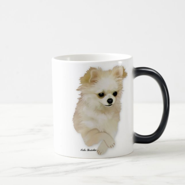 Caneca do filhote de cachorro da jovem corça da (Direita)