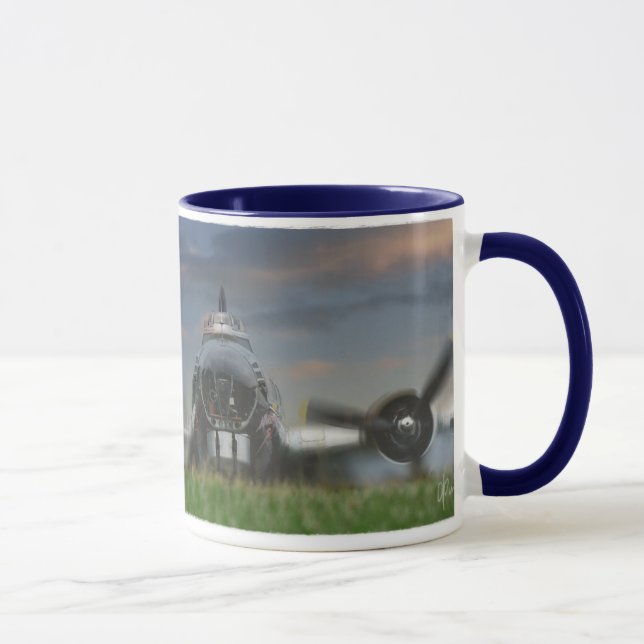 Caneca do período preparatório do bombardeiro (Direita)