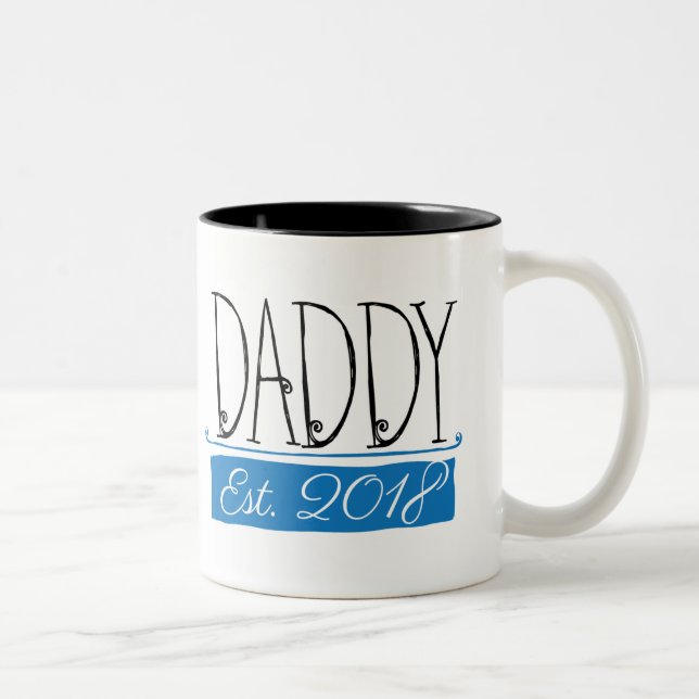 Caneca do presente do gráfico de Dady Est 2018 (Direita)