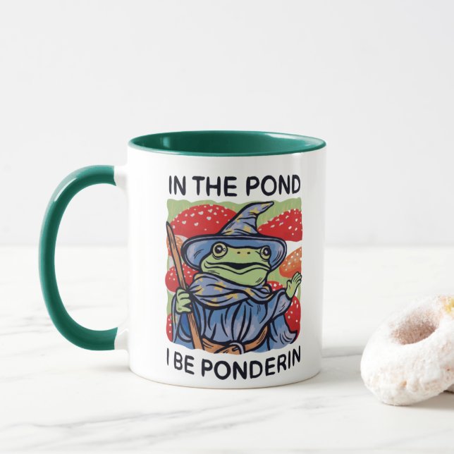 Caneca do Sapo Engraçado – No Lago, Fique Ponderan (Com Donut)