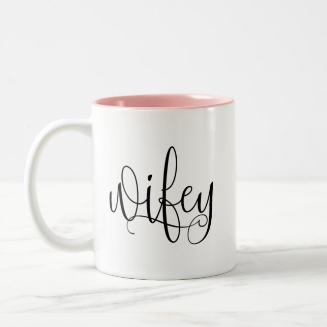 Caneca do tom de Wifey dois (Esquerda)