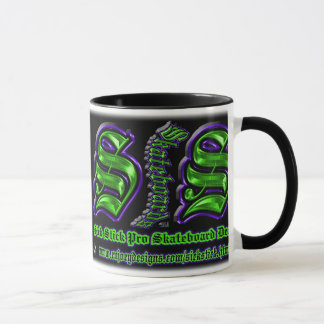 Caneca doente roxa e verde do costume da vara