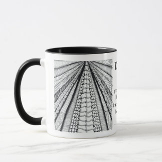 Caneca Doodle Moderno com Citação sobre Perspectiva e Nom