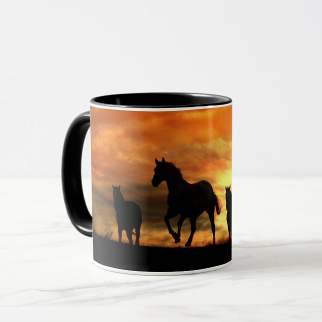 Caneca Efetivo Selvagem de Cavalos (Frente Esquerda)