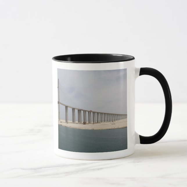 Caneca Egito, Canal de Suez. Ponte da Paz também conhecid (Direita)