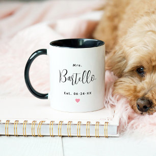 Caneca Elegante Sra. Script Preto Casamento Monograma