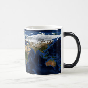 Caneca em mudança da cor de terra