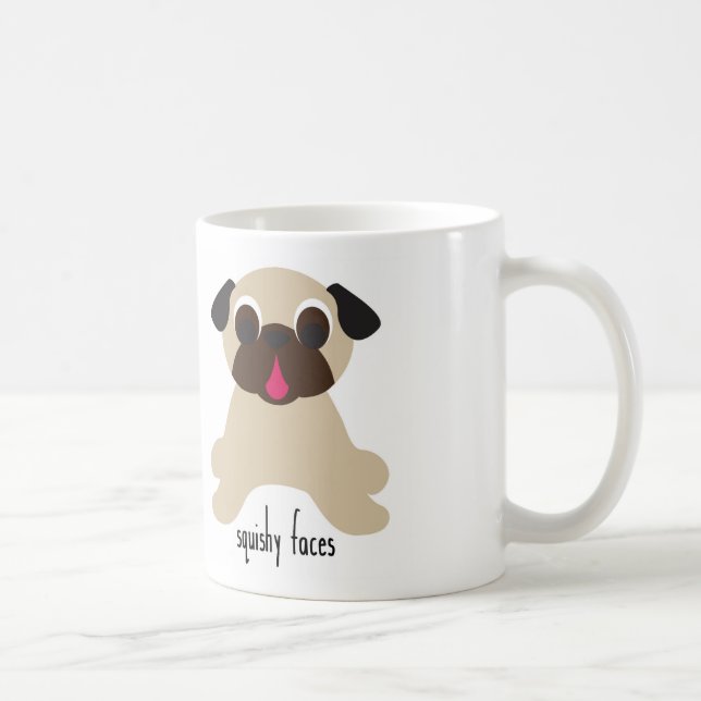 Caneca encaracolado do Pug da jovem corça das (Direita)