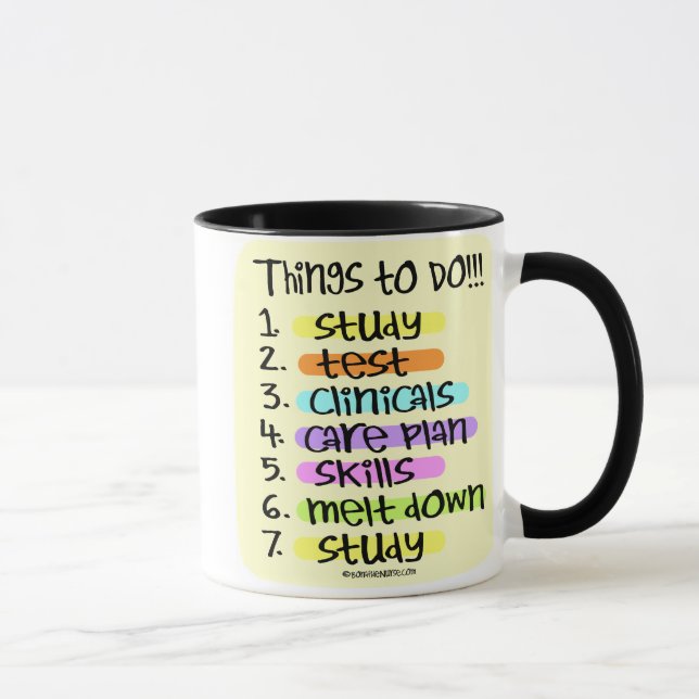 Caneca Enfermeira de estudante para fazer a lista (Direita)