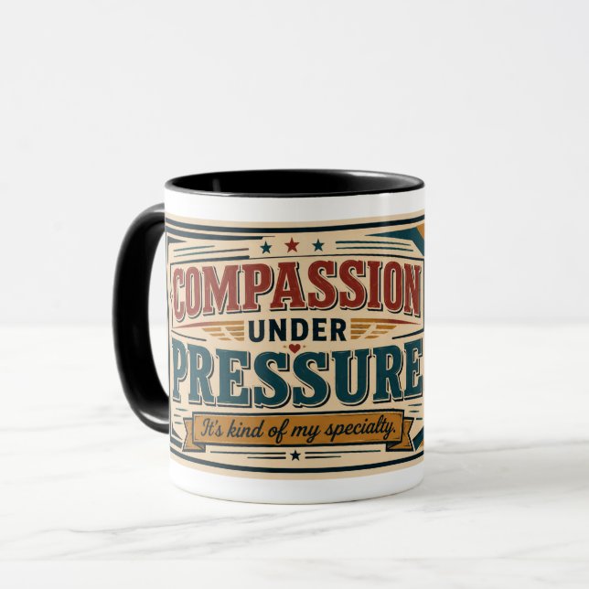 Caneca Enfermeira Retro - Presente Divertido para  (Frente Esquerda)