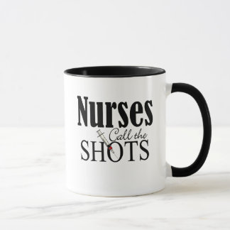 Caneca Enfermeiras chamam os tiros