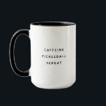 Caneca Engraçada Lover Café de Pickleball Moderno<br><div class="desc">Engraçada caneca de café moderna lendo CAFFEINE PICKLEBALL REPEAT em uma design de tipografia minimalista da tendência.</div>