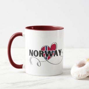 Caneca Escândalo de bandeira da Noruega com amor moderno
