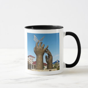 Caneca escultura Taking Flight