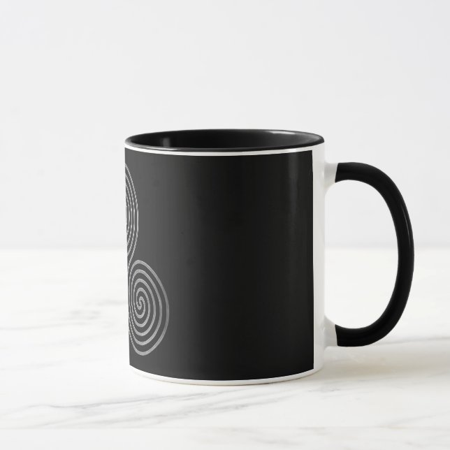 Caneca espiral tripla celta - Uma antiga linhaPrataPreto (Direita)