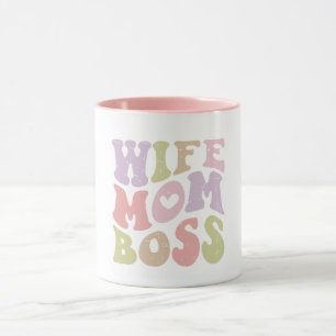 Caneca Esposa Mãe Chefe Script Retro Groovy Dia das Mães