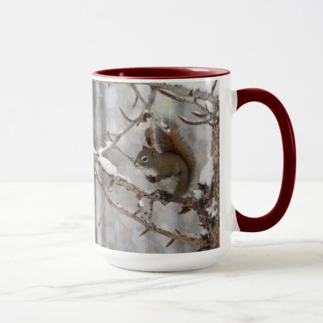 Caneca Esquilo de inverno, neve e berries vermelhos Desig (Direita)
