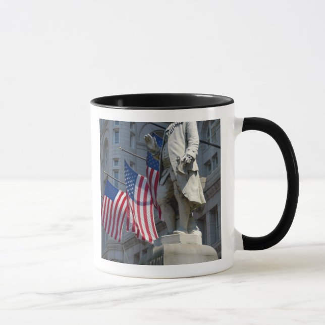 Caneca estátua de Benjamin Franklin em Washington, DC (Direita)