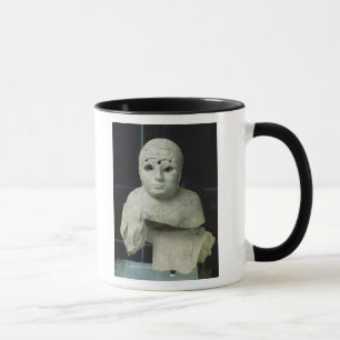Caneca Estatueta de uma mulher com xaile, período de