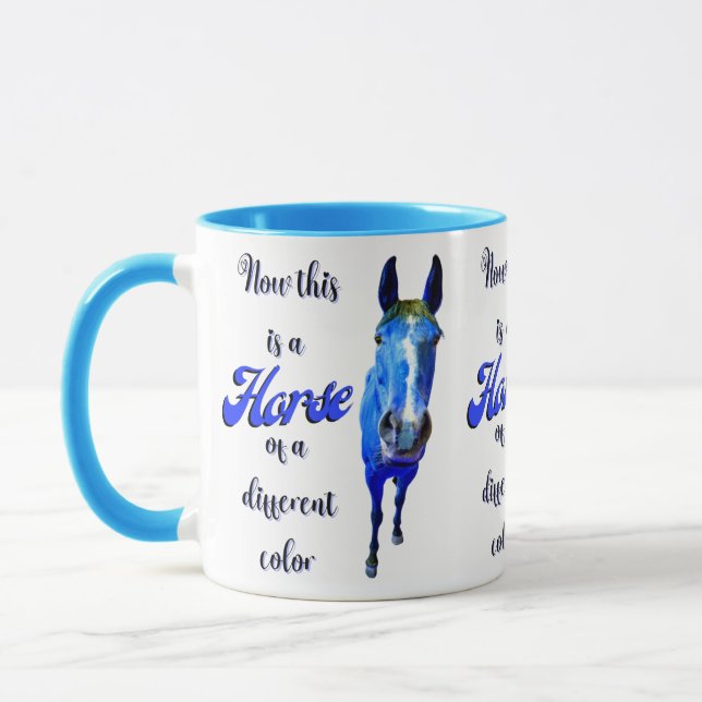 Caneca Este É Um Cavalo De Cor Diferente Em Azul (Esquerda)