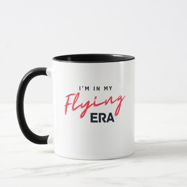 Caneca Estou na Minha Era de Voos, Voando, Viagem, Aventu (Esquerda)
