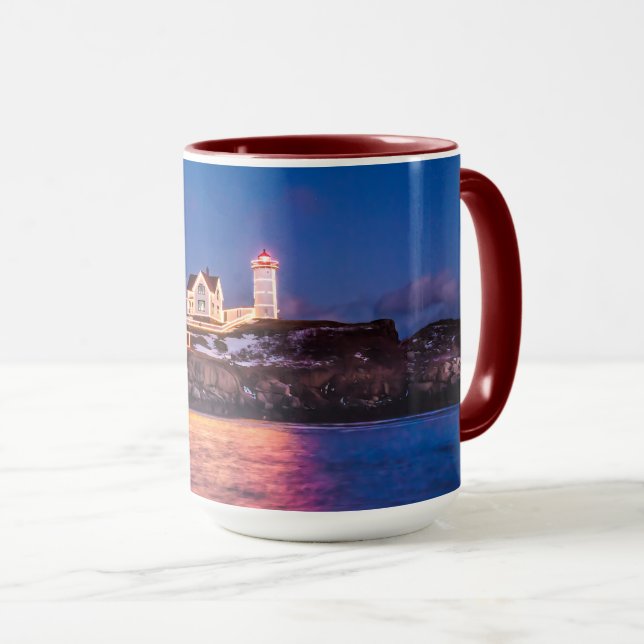 Caneca Estrelas sobre o Farol de Nubble no Maine (Frente Esquerda)