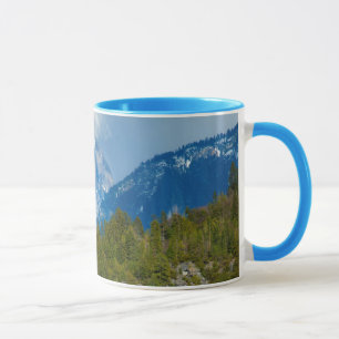 Caneca EUA, Califórnia. Vista do Half Dome em Yosemite