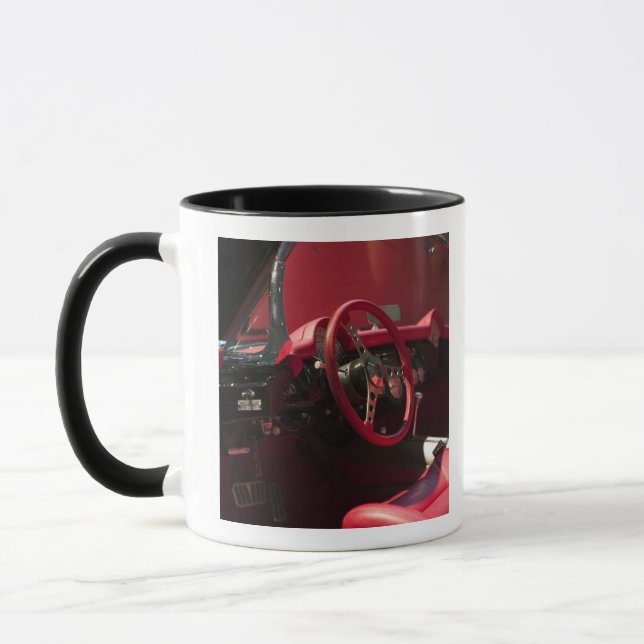 Caneca EUA, Kentucky, Bowling Green: Corvette Nacional (Esquerda)