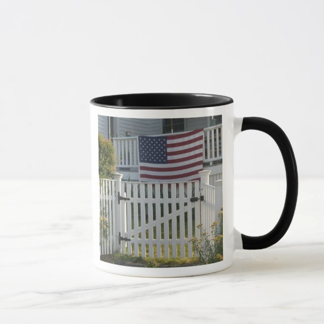 Caneca EUA, Massachusettes, Gloucester: Cerca Patriótica (Direita)