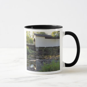 Caneca EUA, Oregon. Ponte coberto Harris sobre Marys