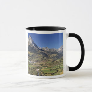Caneca Europa, Espanha, Sallent de Gallego. Uma pequena