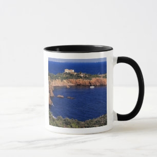 Caneca Europa, França, Theoule-sur-Mer. Um telhado de az