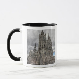 Caneca Exterior da Basílica em Quito, Equador