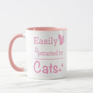 Caneca Facilmente "D" istraído por Gatos Fofo Engraçado