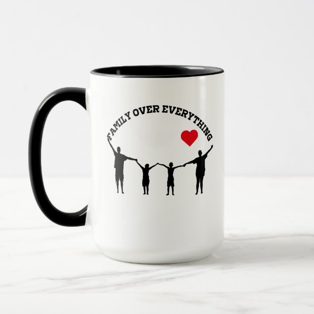 Caneca Família Acima de Tudo com Design de Silhuet (Esquerda)