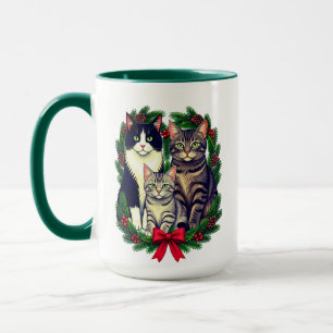 Caneca Família de Gatos de Natal com Coroa de Sempre-Verd