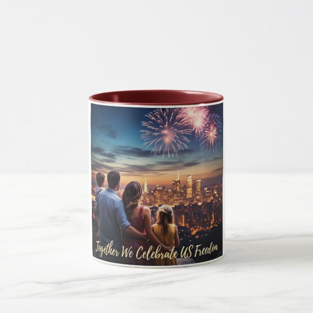 Caneca Família "Juntos nós celebramos a liberdade dos EUA (Centro)