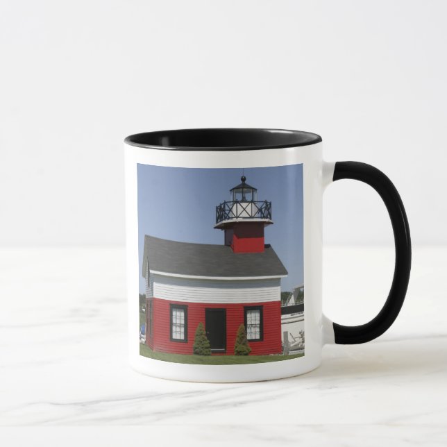 Caneca Farol realocado na costa em Douglas perto (Direita)