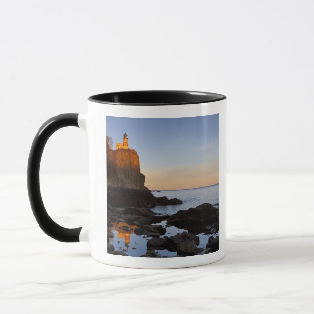 Caneca Farol Split Rock ao pôr do sol perto de Two (Esquerda)