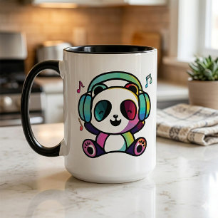 Caneca Feliz Panda com fones de ouvido ouvindo música.