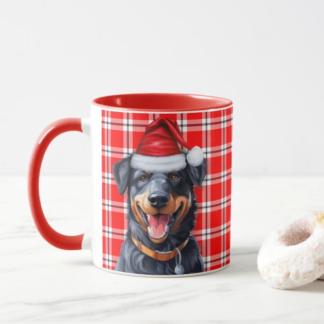 Caneca Feriado de Xadrez Vermelha e Beauceron de Dog Love (Com Donut)