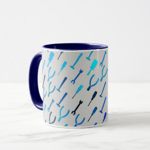Caneca Ferramentas do trabalhador manual, nas cinzas de