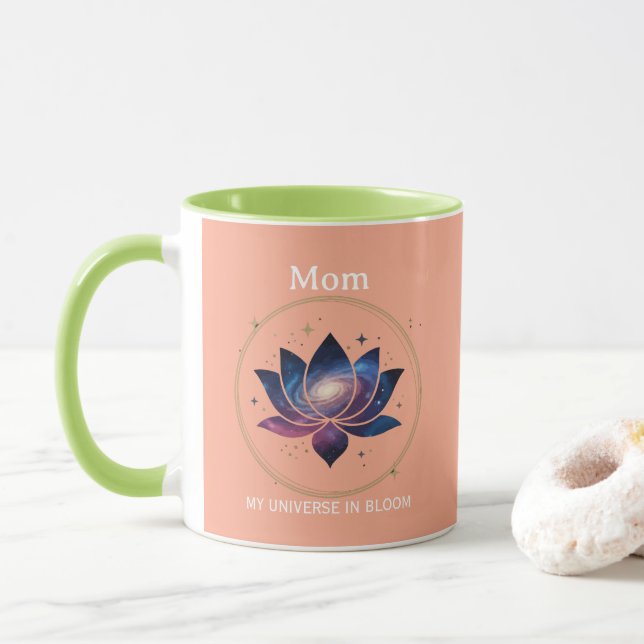 Caneca Flor de Lótus Cósmica Mãe em Flor (Com Donut)