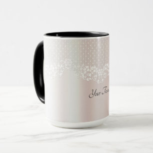Caneca Floral de Renda Elegante